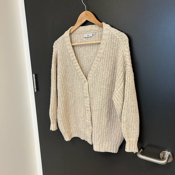 Minimum M loose knot cream cardigan in excellent condition! Great for spring - Picture 5 of 14